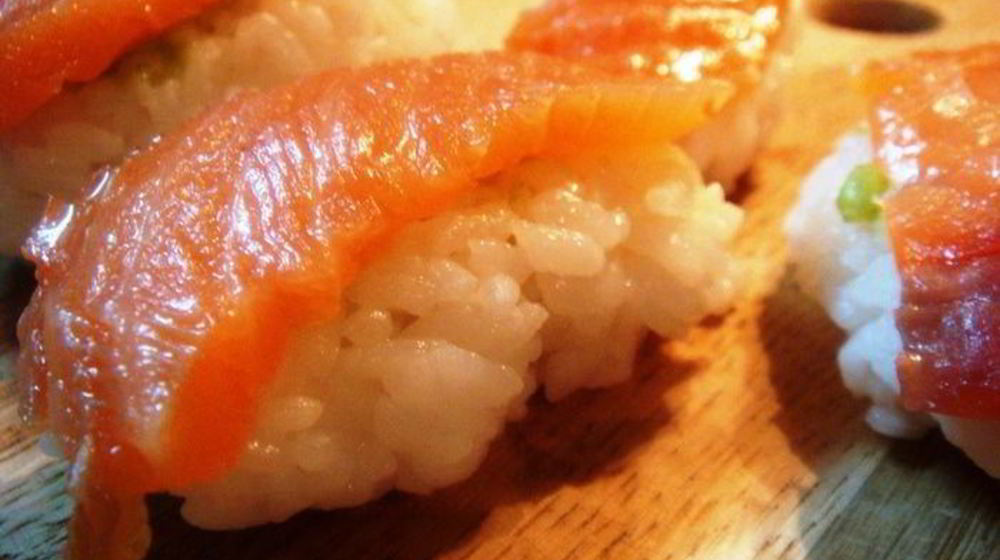 Как приготовить нигири-суши с лососем