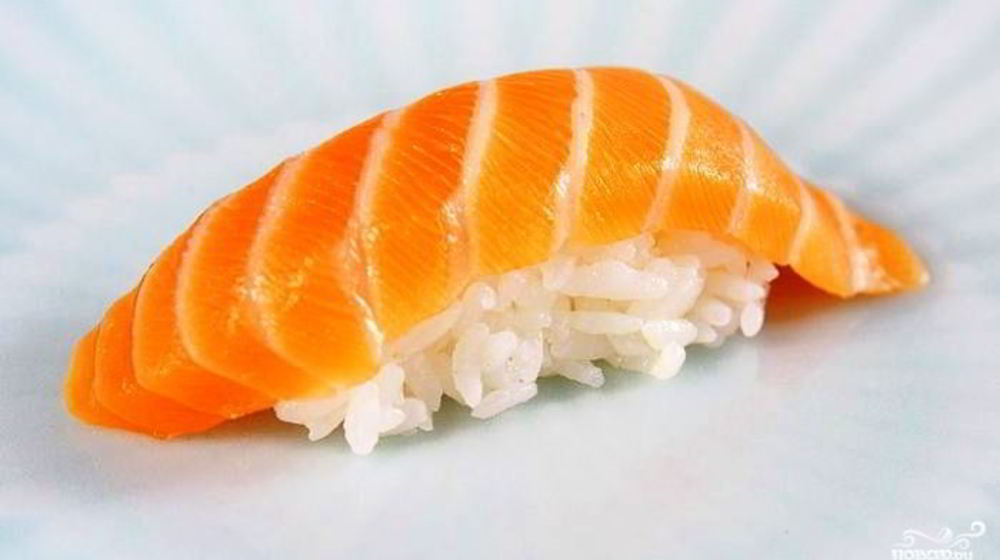 Как приготовить суши с лососем