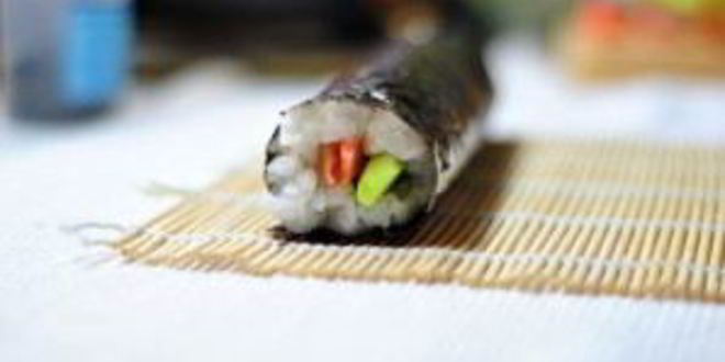 Рецепт суш с семгой и огурцом