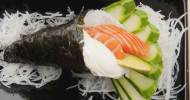 Рецепт Темаков суши с рисом, овощами и зеленью