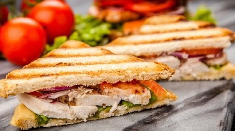 Как приготовить классический сэндвич с курицей