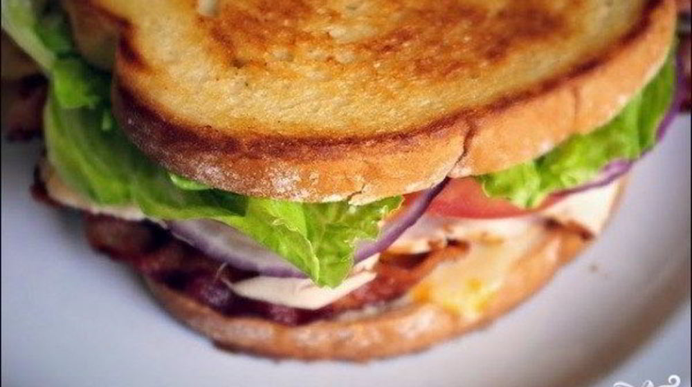 Как приготовить клубный сэндвич