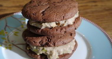 Рецепт Шоколадных сэндвичей с фисташковым мороженым