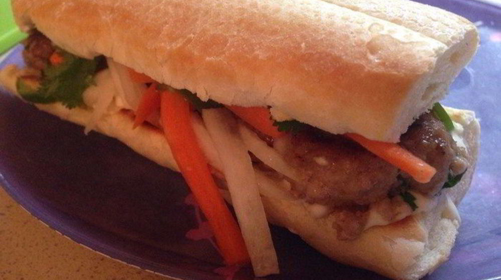 Как приготовить сэндвич бан ми с тефтелями