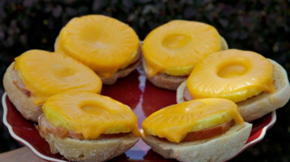 Как приготовить сэндвичи с ананасом и ветчиной