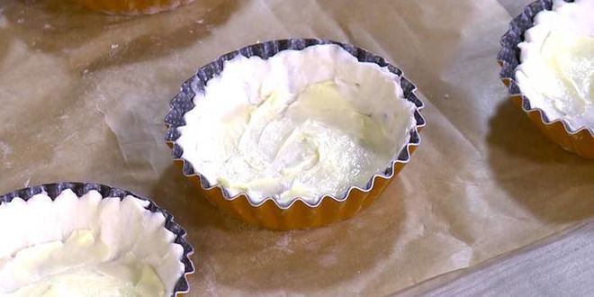 Рецепт ароматных тарталеток со сливами