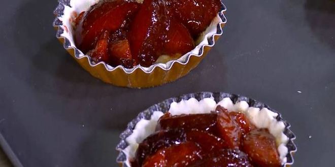 Рецепт ароматных тарталеток со сливами