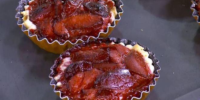 Рецепт ароматных тарталеток со сливами