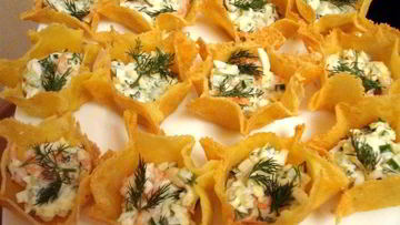 Рецепт Сырных тарталеток с салатом из креветок