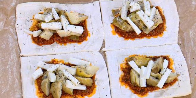 Рецепт тарталеток с козьим сыром, артишоками и соусом песто