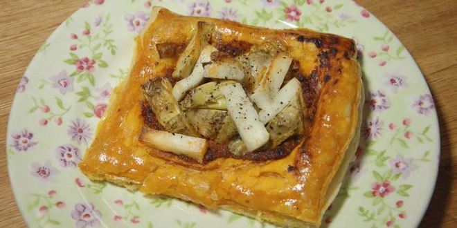 Рецепт тарталеток с козьим сыром, артишоками и соусом песто