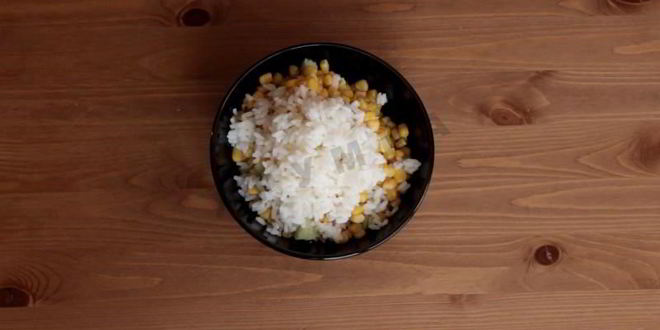 Рецепт тарталеток с крабовыми палочками кукурузой и огурцом