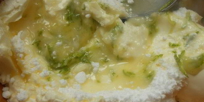 Рецепт тарталеток с лаймовым маскарпоне и ромовой вишней