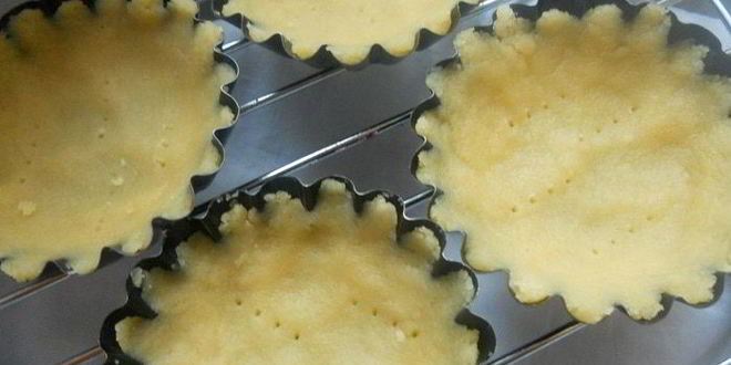 Рецепт тарталеток с лаймовым маскарпоне и ромовой вишней