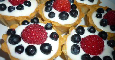 Рецепт Тарталеток с творожным кремом и ягодами