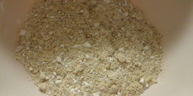 Рецепт грушевого тарта под миндально-ванильным кремом