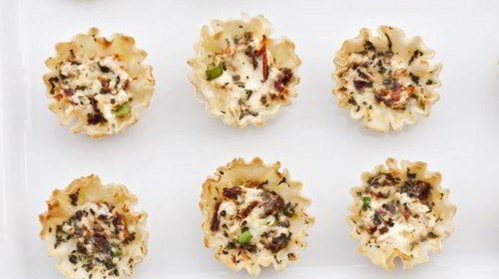 Как приготовить корзиночки из слоеного теста с беконом тарт фламбе