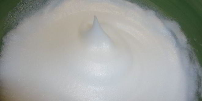 Рецепт макового тарта с творожным суфле и ганашем