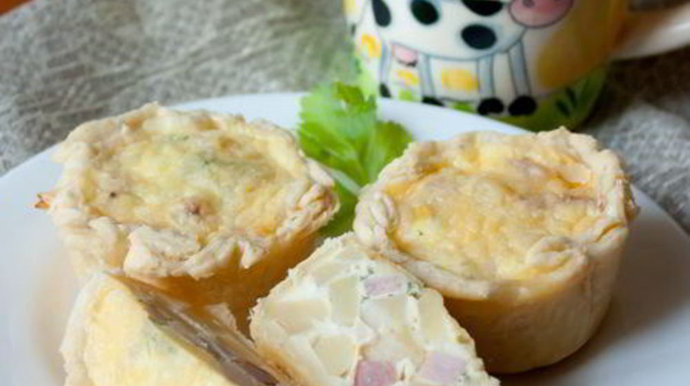 Как приготовить мини-тарты с картофелем и ветчиной