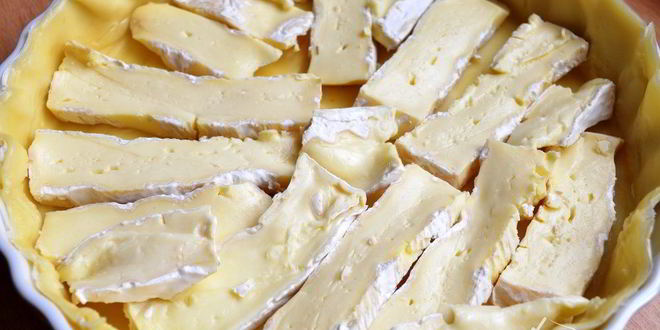 Рецепт тарта с камамбером и абрикосами