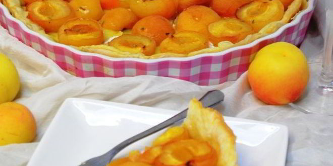 Рецепт тарта с камамбером и абрикосами