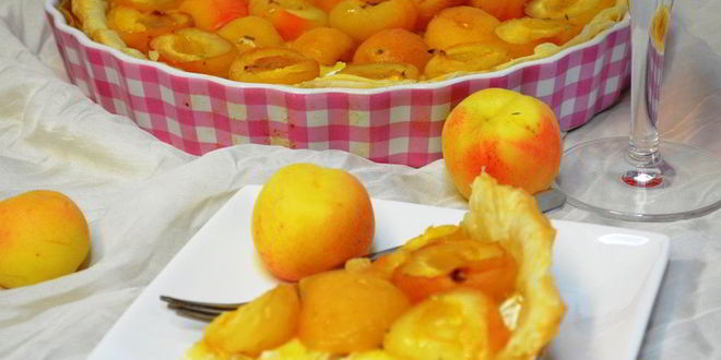 Рецепт тарта с камамбером и абрикосами