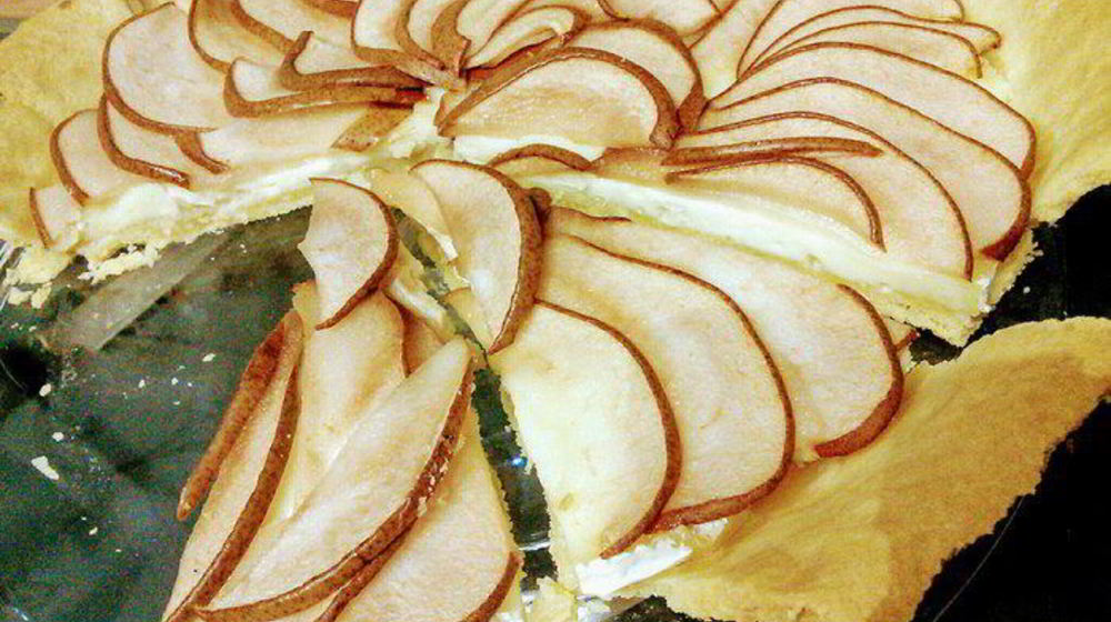 Как приготовить тарт с камамбером и грушей