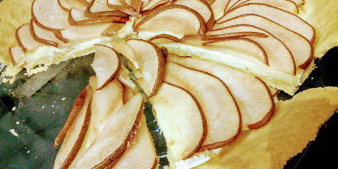 Рецепт тарта с камамбером и грушей