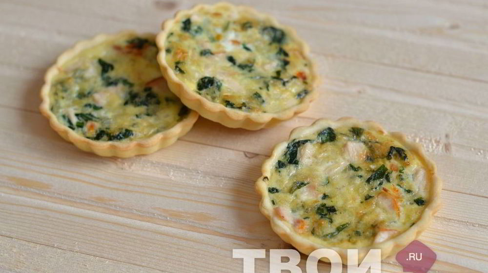 Как приготовить тарты с копченой курицей и шпинатом