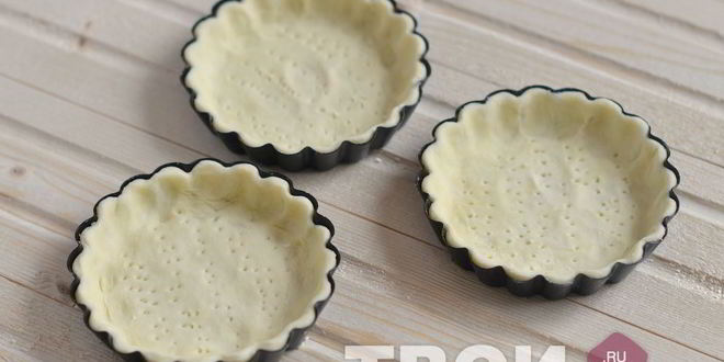 Рецепт тартов с копченой курицей и шпинатом