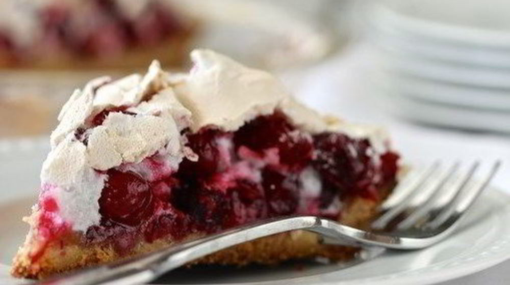 Как приготовить вишневый тарт с безе