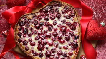 Рецепт Вишневого тарта с миндалем