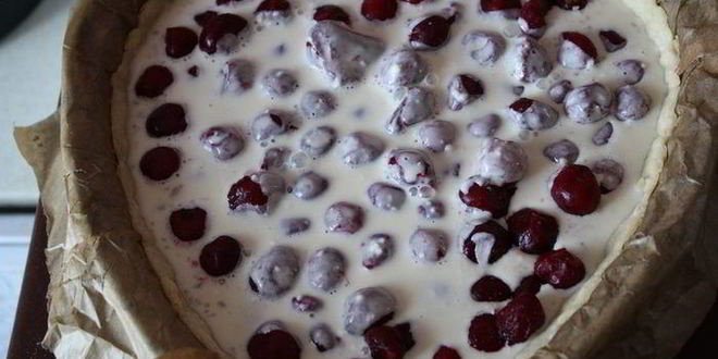 Рецепт вишневого тарта с миндалем