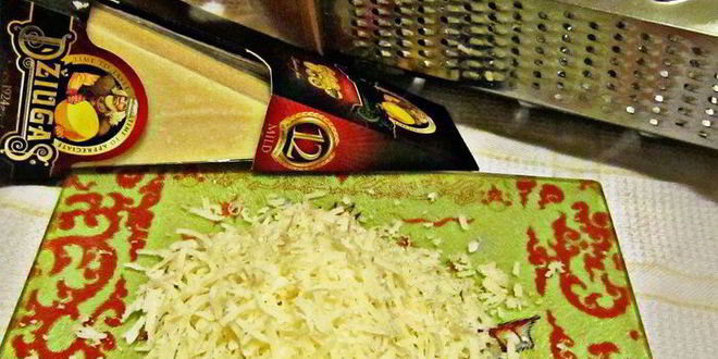 Рецепт закусочного тарта с сыром джюгас и инжиром