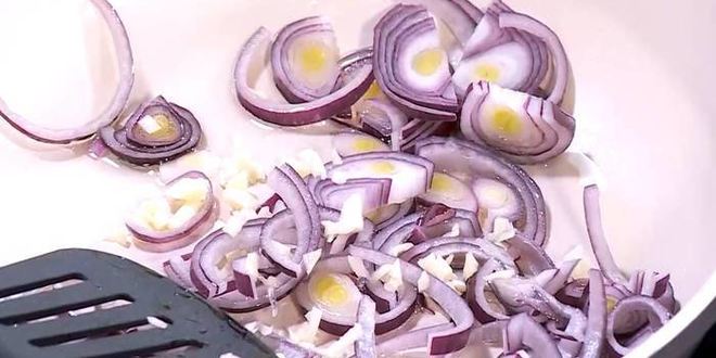 Рецепт артишоков со шпинатом на тостах