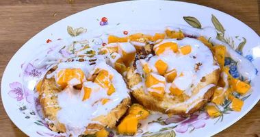 Рецепт Французских тостов с ванильным йогуртом и манго