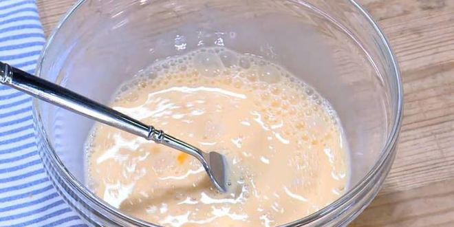 Рецепт французских тостов с ванильным йогуртом и манго