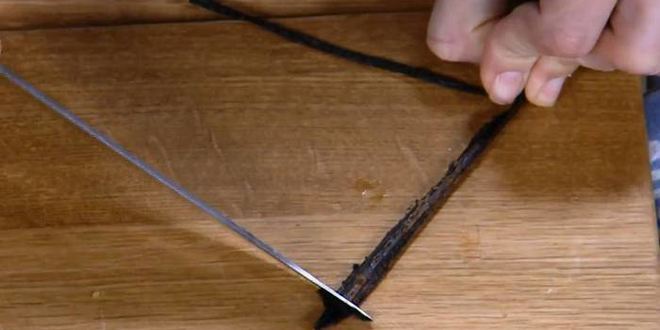 Рецепт французских тостов с ванильным йогуртом и манго