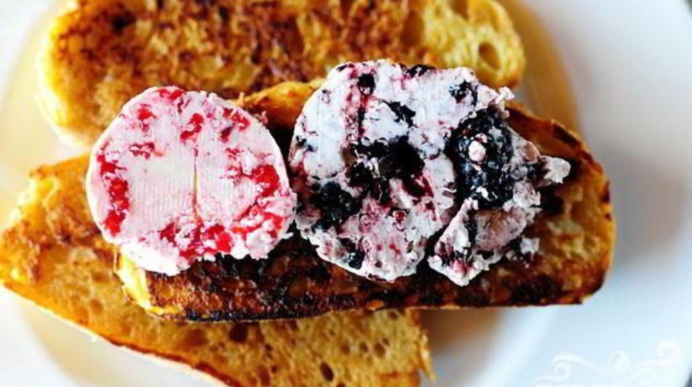 Как приготовить французские тосты с ягодным маслом