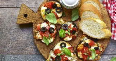 Рецепт Хрустящих греческих тостов с овощами