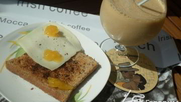 Рецепт Кофейного ласси с тостом