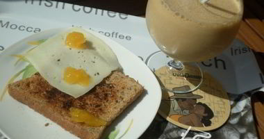 Рецепт Кофейного ласси с тостом