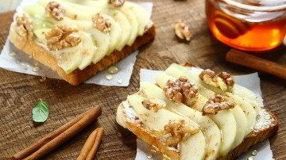 Как приготовить тосты с грушей и медом