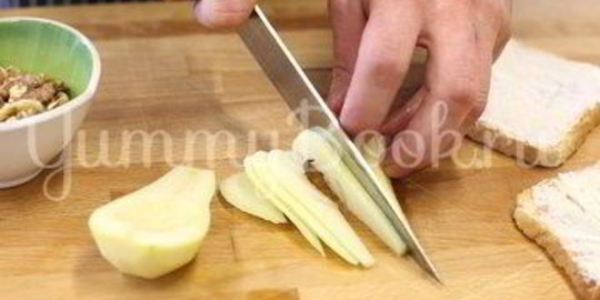 Рецепт тостов с грушей и медом