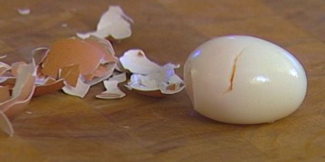 Рецепт тостов с сельдью, свеклой и зеленым горошком