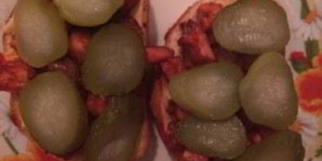 Рецепт тостов с ветчиной и овощами