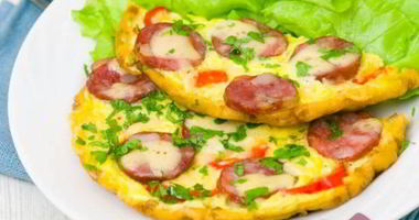 Рецепт Яичницы с колбасой и сладким перцем