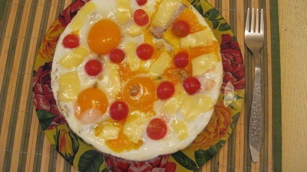 Как приготовить яичницу с мясом
