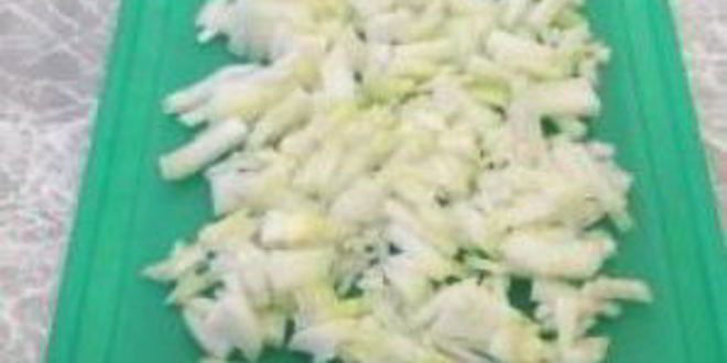 Рецепт яичницы с помидорами и ветчиной