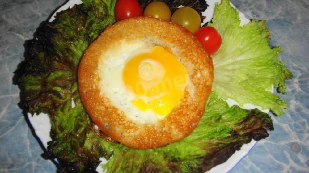 Как приготовить яичницу смак в ломтике хлеба